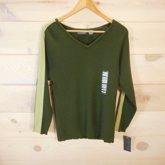 NWT Relativity Women's Size 1X V-Neck Knit Pullover Ribbed Sweater Green Y2K - Picture 1 of 8
